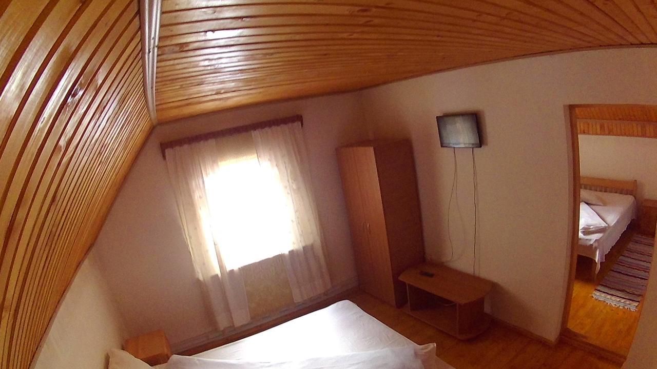 Cabana Aurora Villa อาริเอเชนิ ภายนอก รูปภาพ