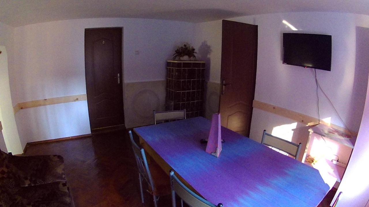 Cabana Aurora Villa อาริเอเชนิ ภายนอก รูปภาพ