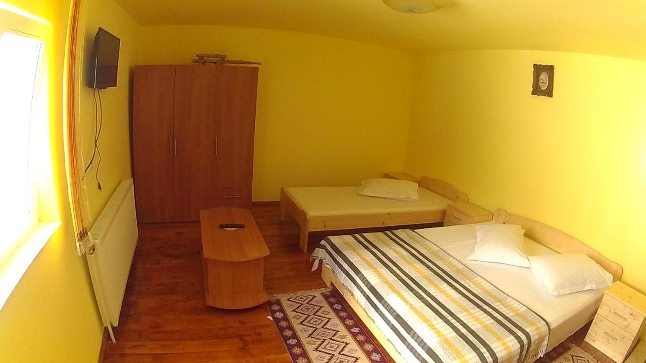 Cabana Aurora Villa อาริเอเชนิ ภายนอก รูปภาพ